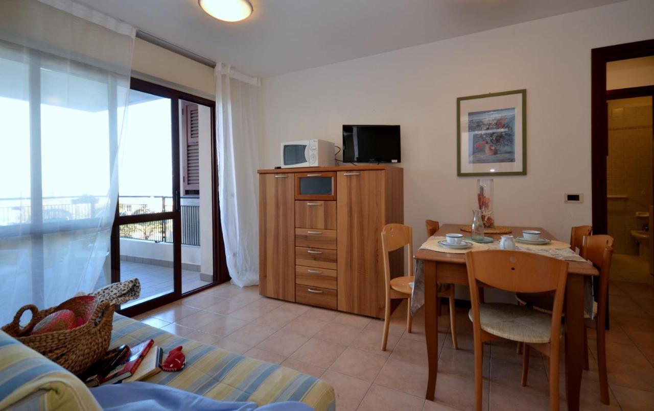 Residenza Porta Del Mare Apartamento Lignano Sabbiadoro Exterior foto