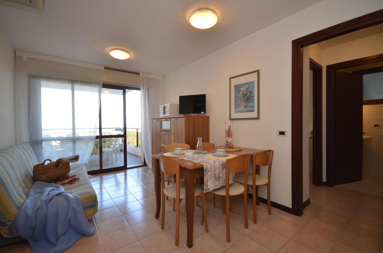 Residenza Porta Del Mare Apartamento Lignano Sabbiadoro Exterior foto
